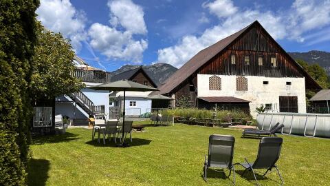 Landhaus Vorderberg tuin met uitzocht op bergen